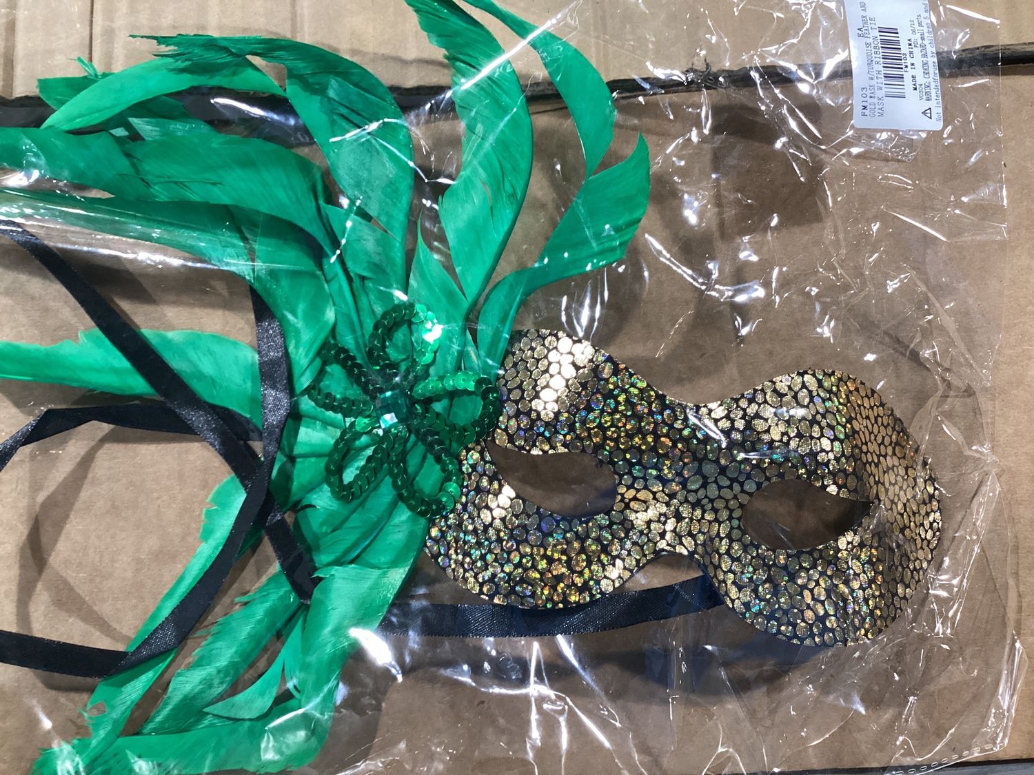 Gold Spotted Mask with Green Feathers and Flower with Ribbon Tie (Each)