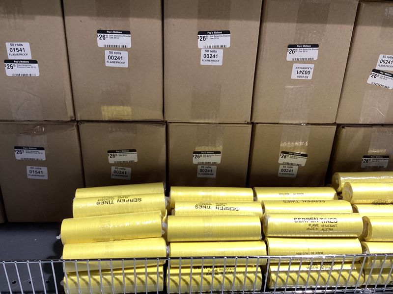 Gold Serpentine Streamers Case (50 ct)