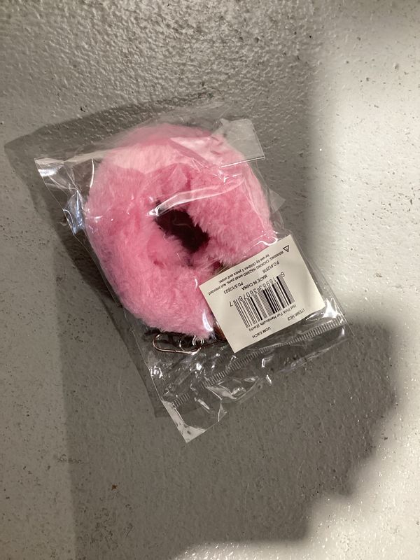 Hot Pink Fur Handcuffs (Each)