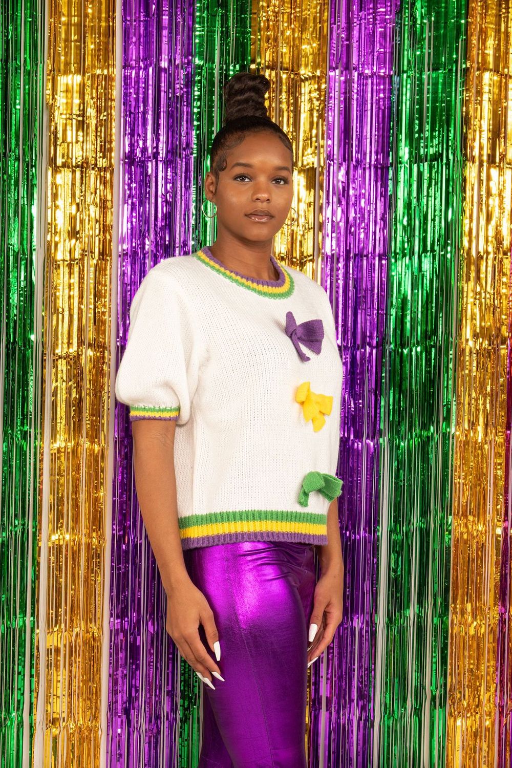 Ivory Mardi Gras Bow Puff Sleeve Sweater - Large (Each)