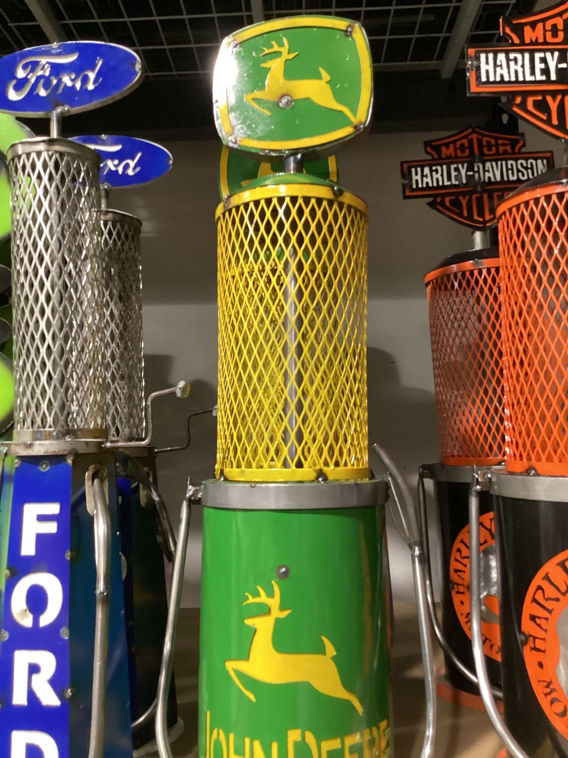 Medium Gas Pump - John Deere