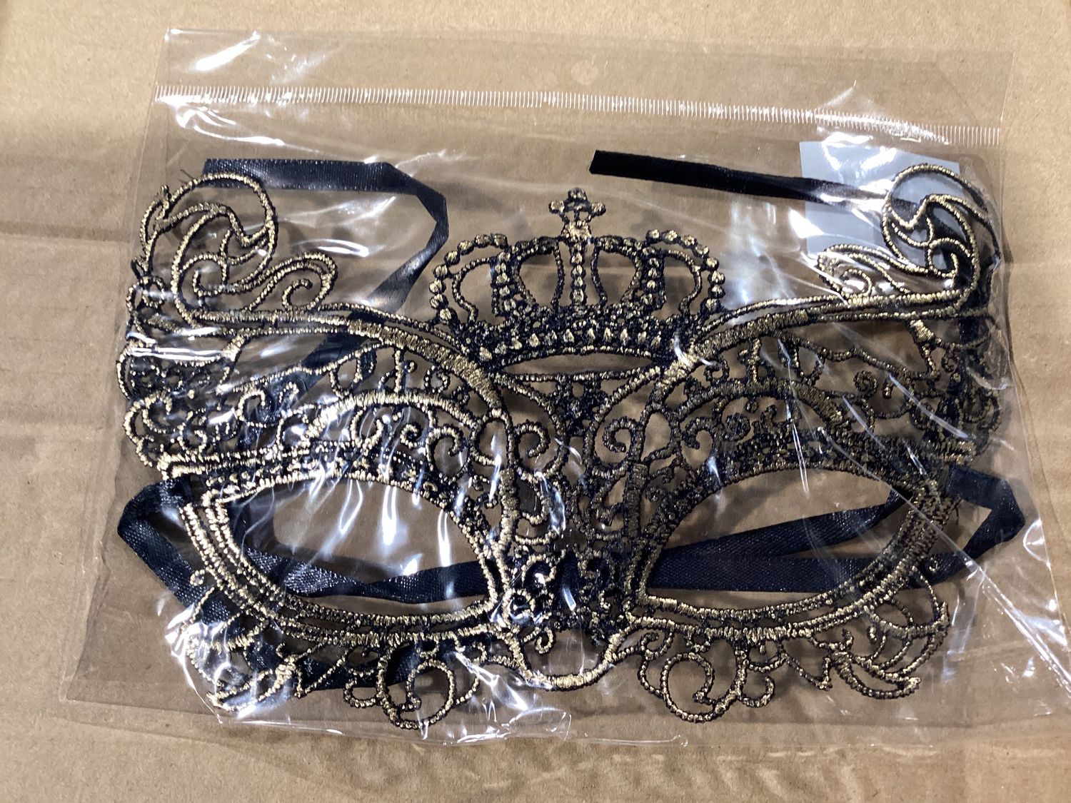 Metallic Gold Mask with Crown (Each)