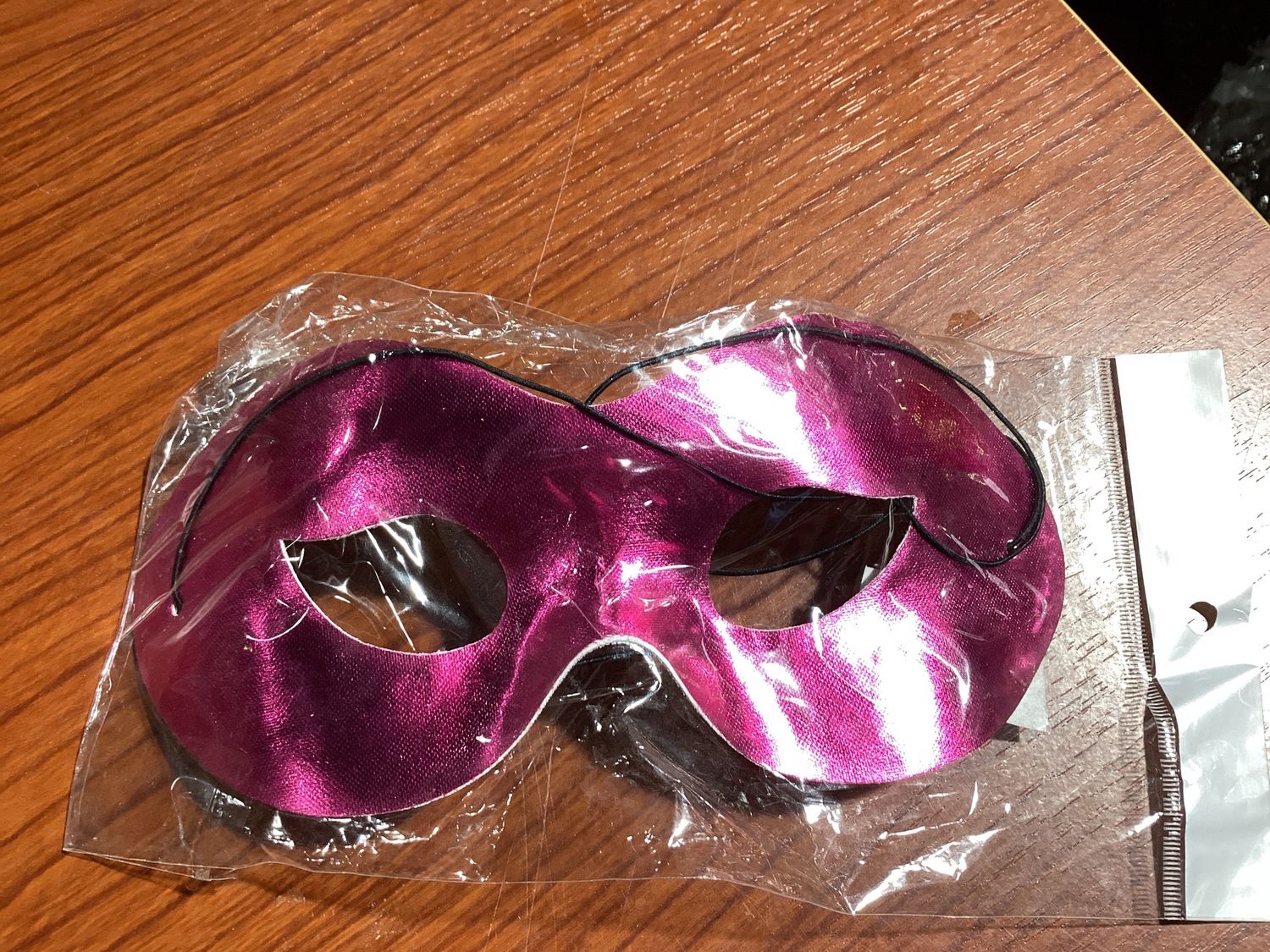 Metallic Hot Pink Masquerade Mask with Elastic Band (Each)