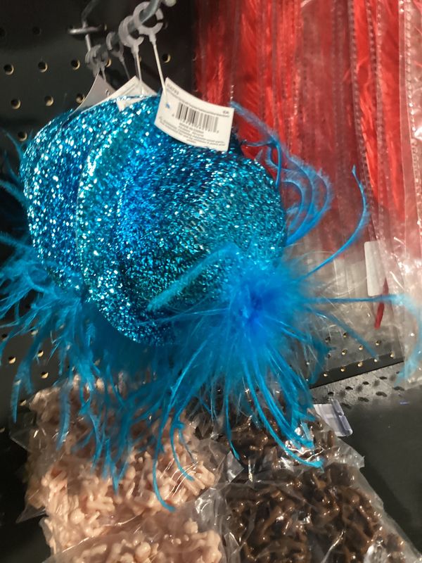 Mini Turquoise Top Hat with Turquoise Feathers and Silver Stone (Each)