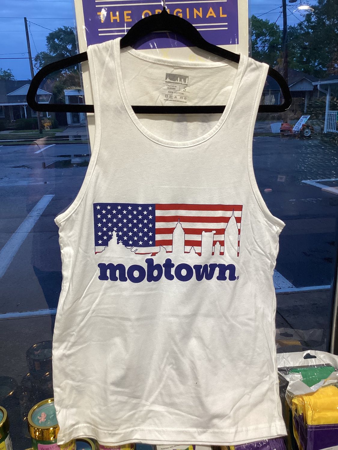 mobtown® skyline American Flag Muscle Tank White- Large