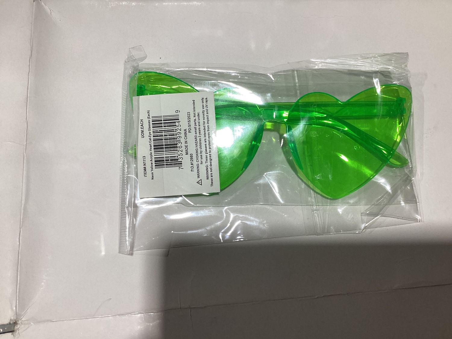 Neon Light Green Acrylic Heart Cat-Eye Glasses (Each)