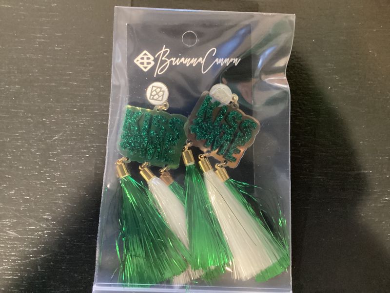St Patrick&#39;s Day 2022 - Metallic Green and White KISS ME Jumbo Tassels