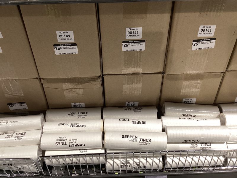 White Serpentine Streamers Case (50 ct)