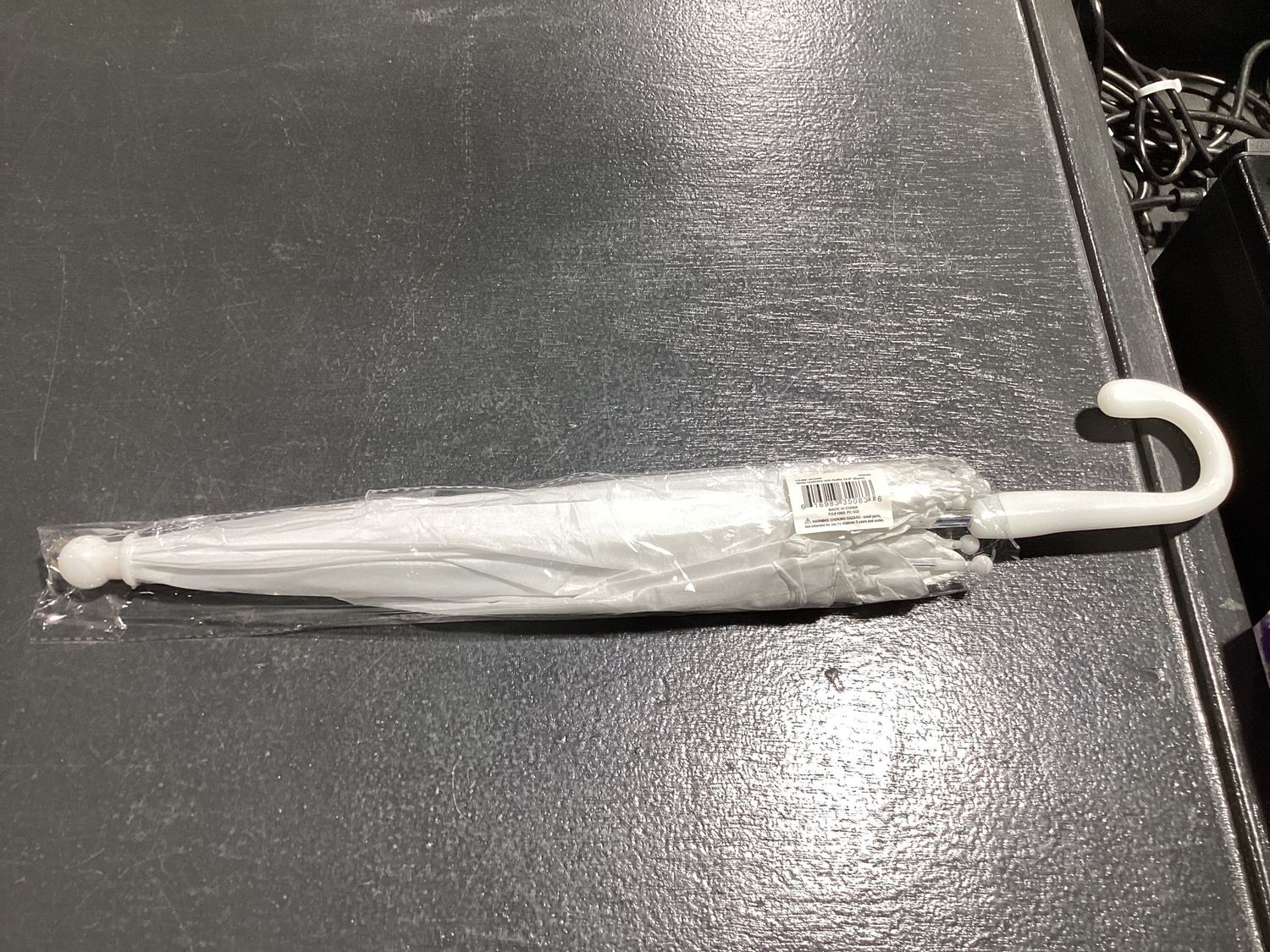 White Umbrella with Ruffle 14.5" (Each)