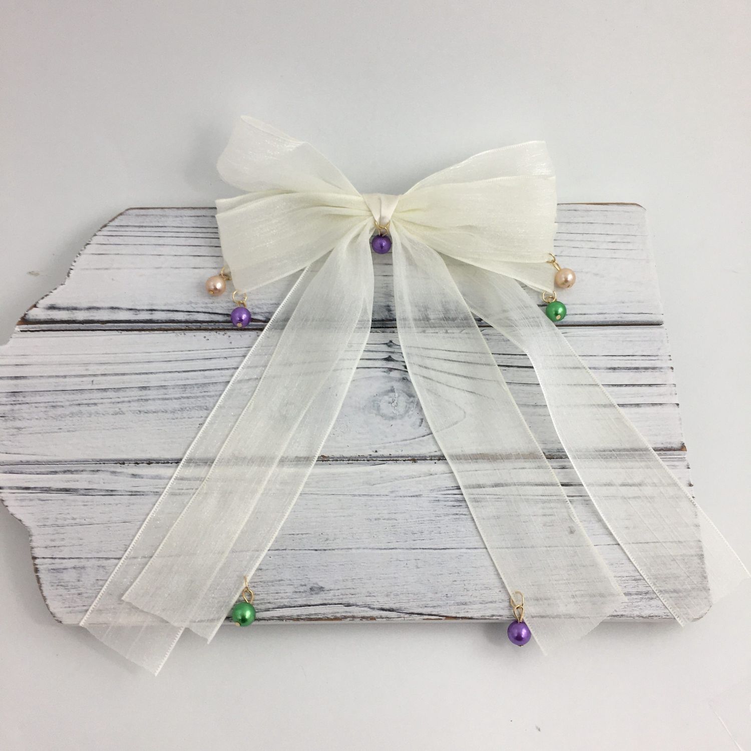 MG Pearl Dangle Bow