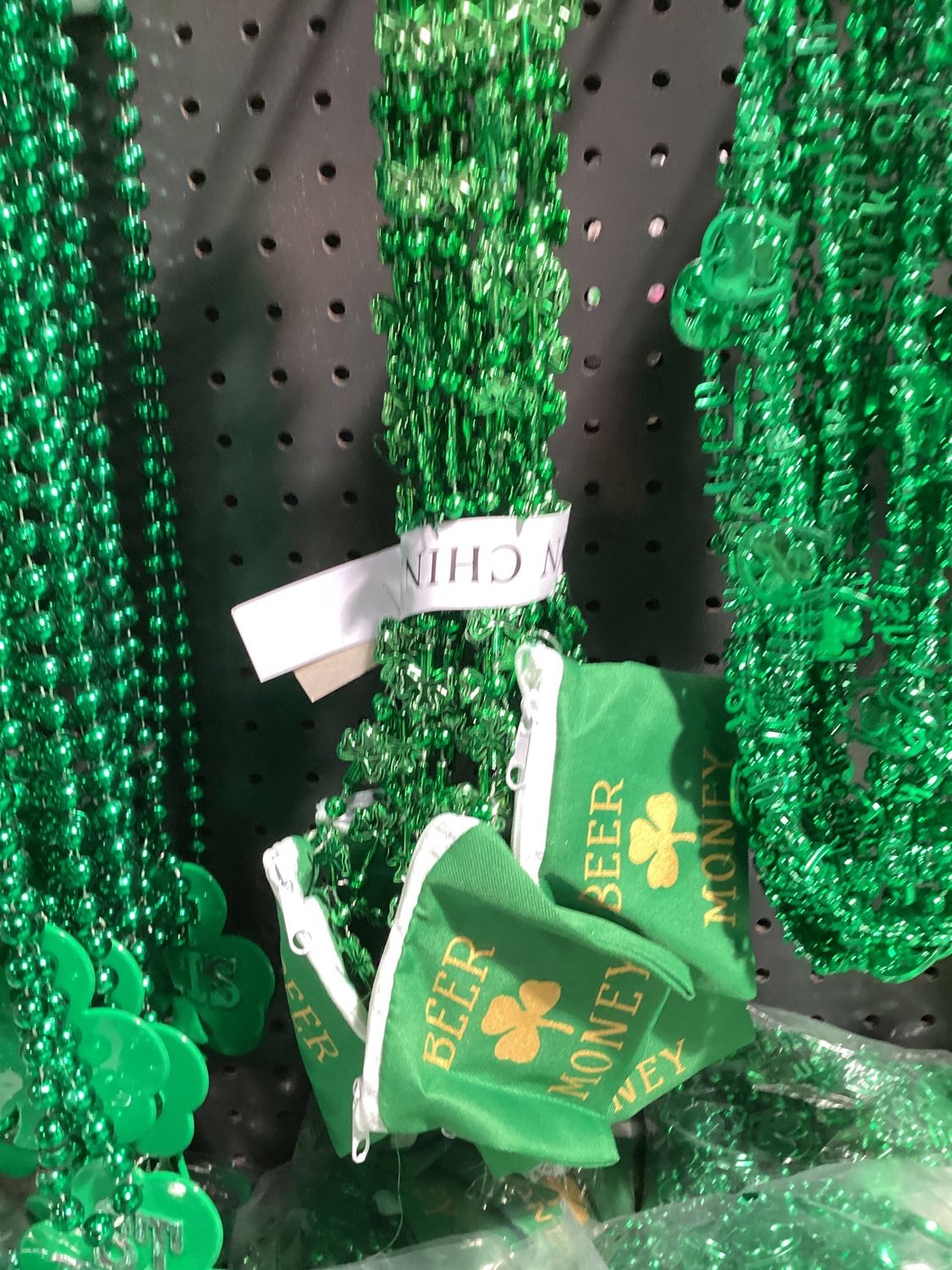 33" Shamrock Bead Necklace with Beer Money Pouch (Dozen)
