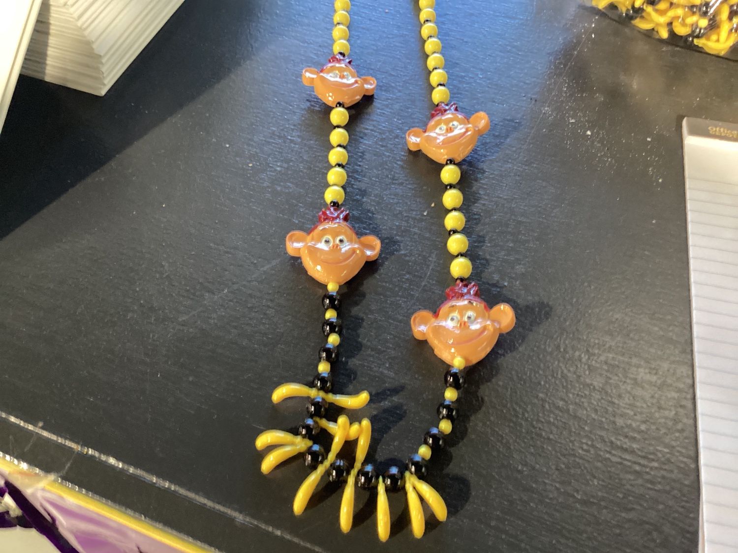 42" Monkey with Bananas single