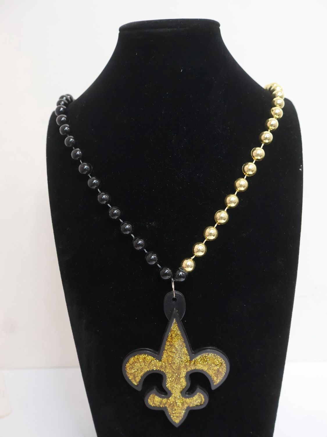 Black and Gold Fleur de Lis on Black and Gold Necklace single