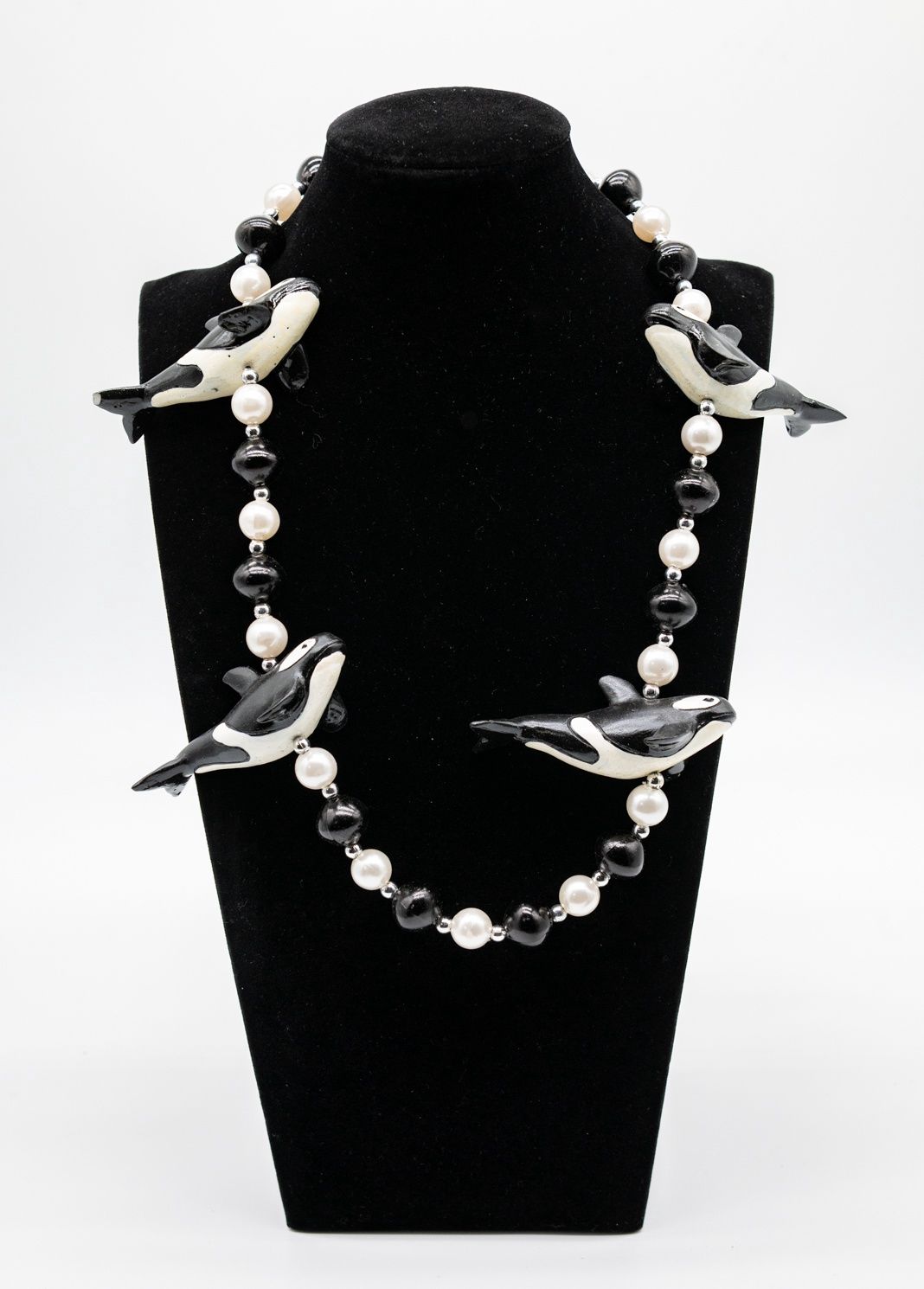 WHALE MEDALLION SPECIALTY BEAD