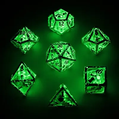 Skull's Grin Hollow Metal Dice Set