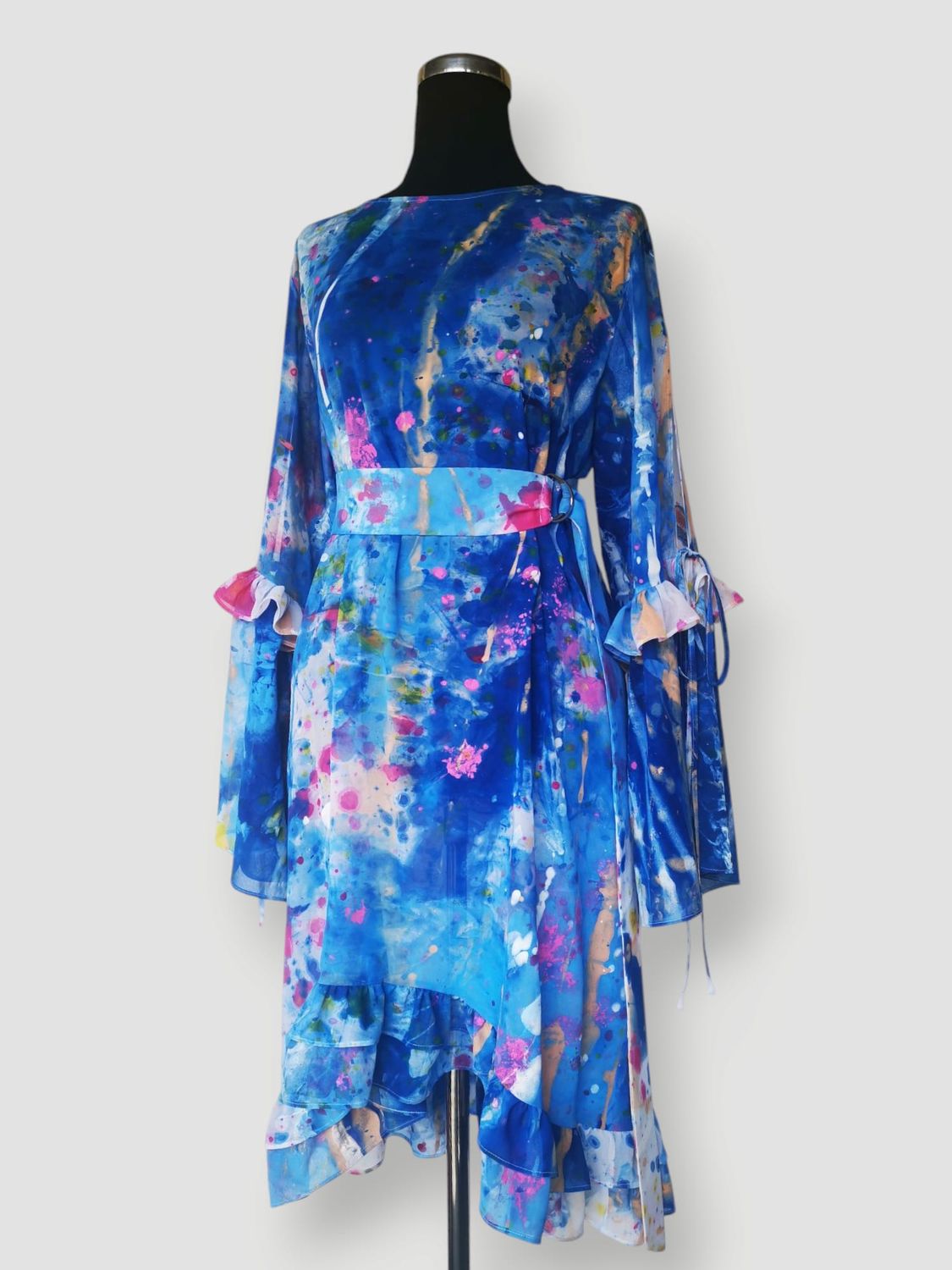 ACTIONPAINTING DRESS I, JEANS OUTFIT I