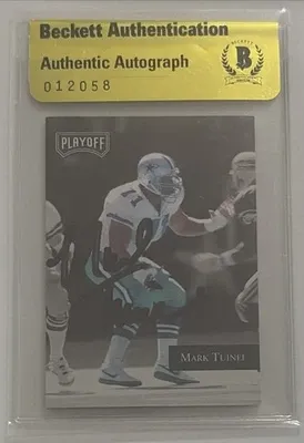 1992 Playoff Tekchrome - Mark Tuinei #84 (w/Autograph Authenticated by Beckett)
