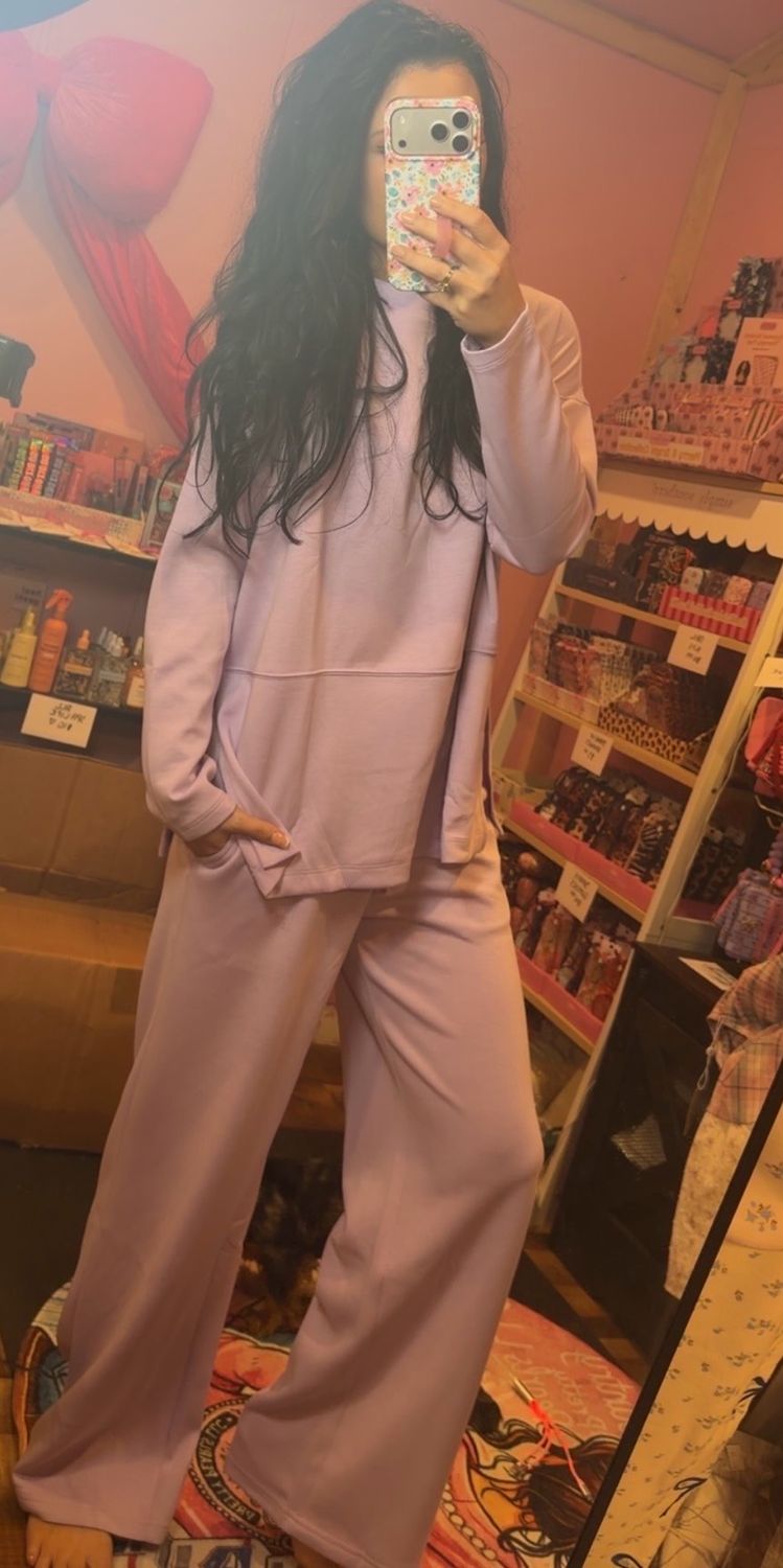 Lilac Outfit Scuba Slit
