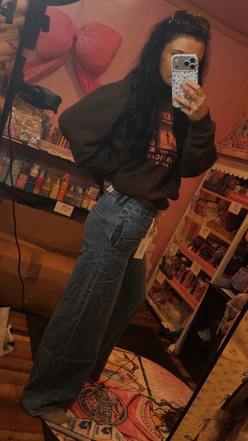 Wide Leg Elastic Waist Jeans