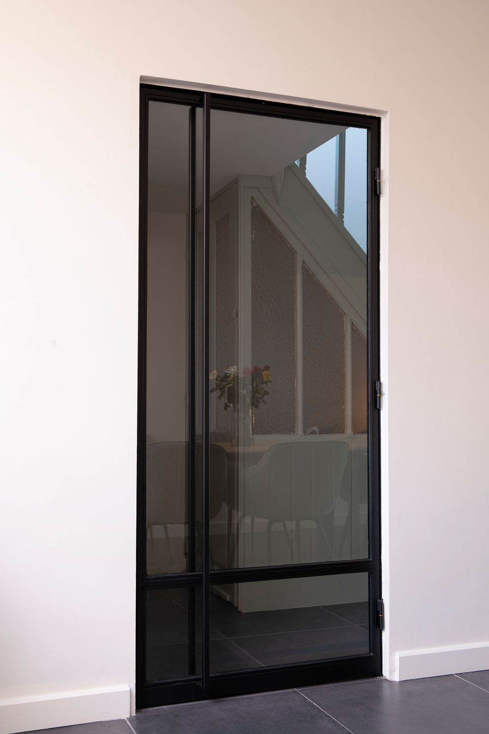 Steel Frame Stalen Binnendeur 800 x 2050 mm met Zwart Frame en Getint Veiligheidsglas – Industriële Glasdeur