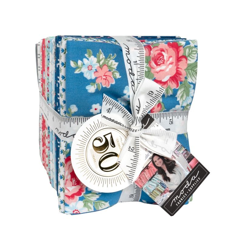 A Cat Named Stitch Fat Quarter Bundle