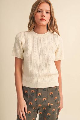 SCALLOPED SHORT SLEEVE SWEATER