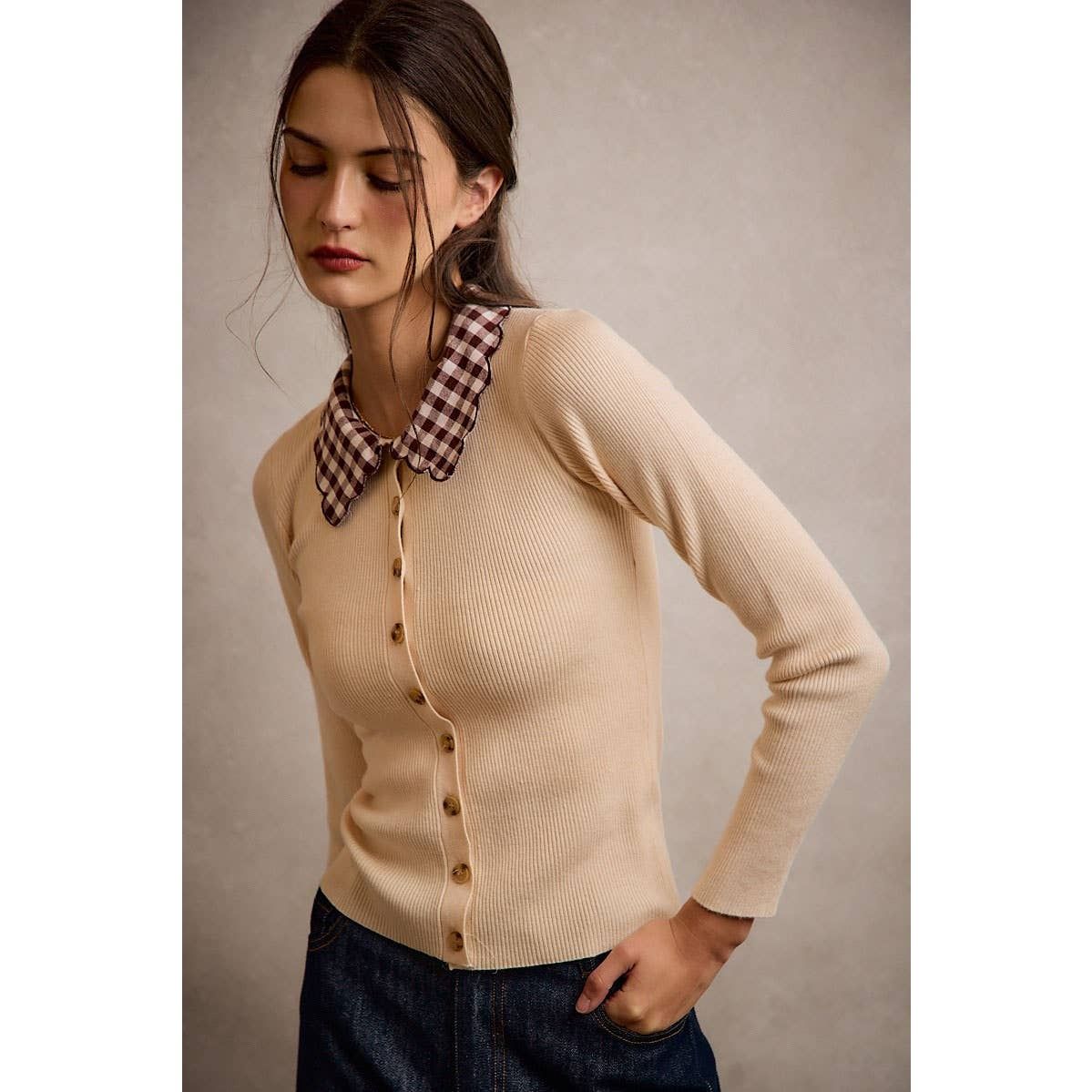 SCALLOP EDGE COLLARED BUTTON DOWN KNIT TOP, Color: CREAM, Size: L