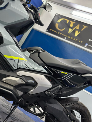 KIT GRAFICHE COMPLETE per X-ADV 750 dal 2021 in poi