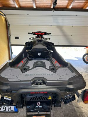 ADESIVO SEADOO PER SCALETTA per RXP/RXT 300/325 RS