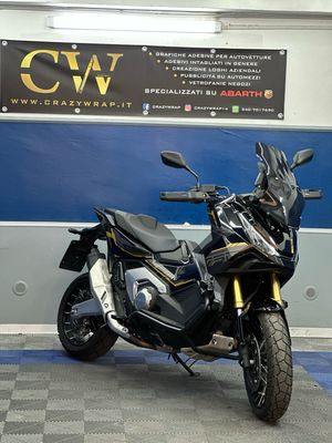KIT GRAFICHE PERSONALIZZATE per X-ADV 750 dal 2025 in poi