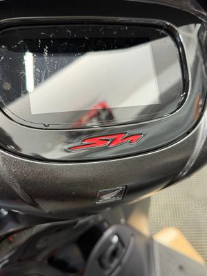 LOGO SH SU STERZO HONDA SH 125/150 2026