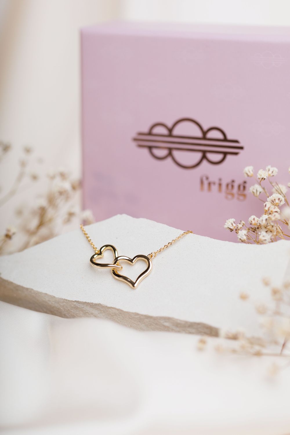 naszyjnik FINA pozłacane 18 karatowym złotem łańcuszek z dwoma splecionymi sercami FRIGG jwl