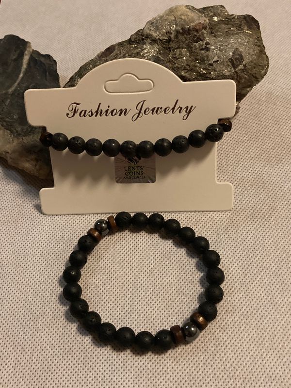 Vulkanstein-Armband aus 8 mm Natursteinen – Elastisches Lava-Armband (Ø 6 cm)