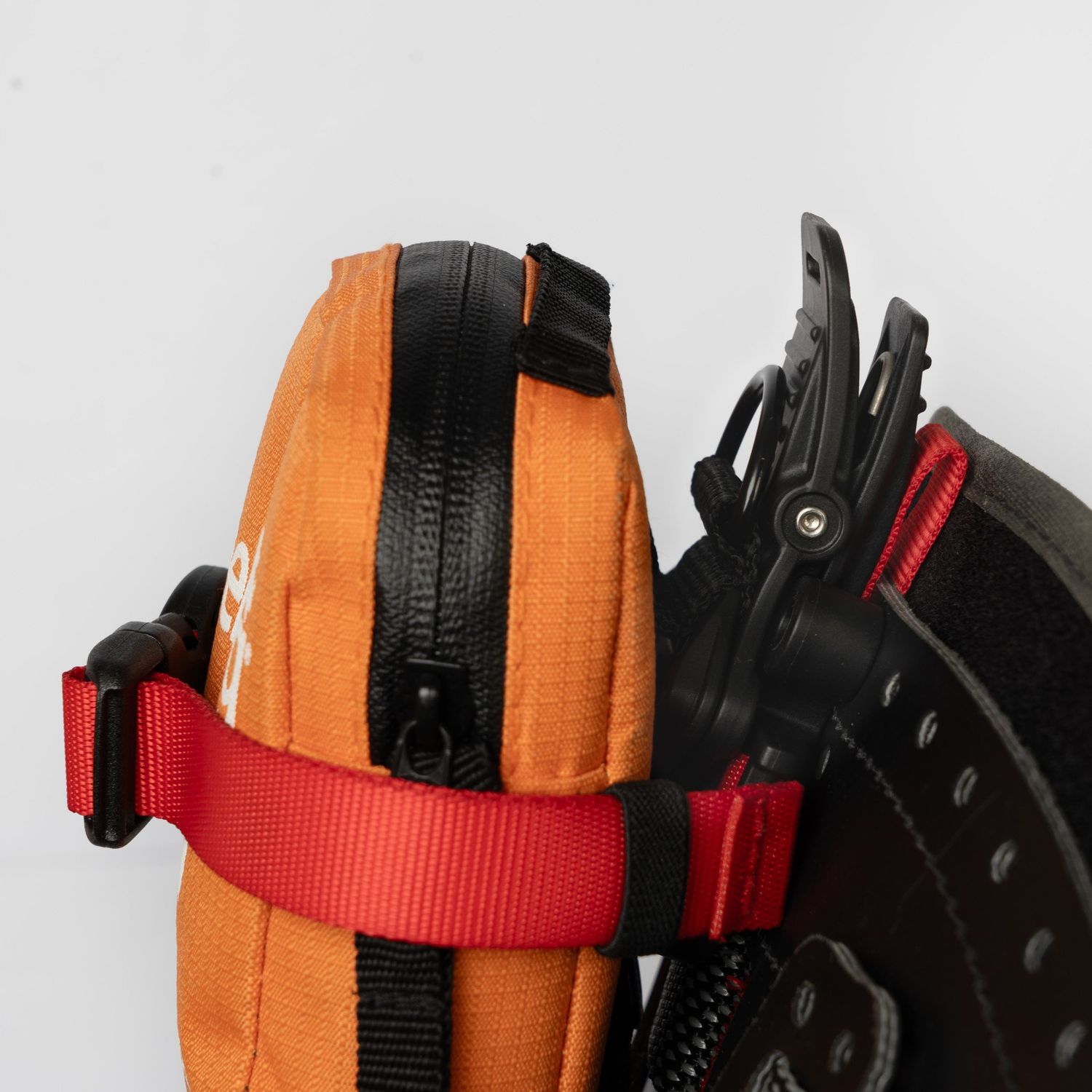 Caiman Mounting Bracket Strap
