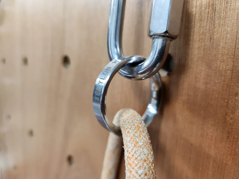 TEBYLON HALF lightweight rappel ring