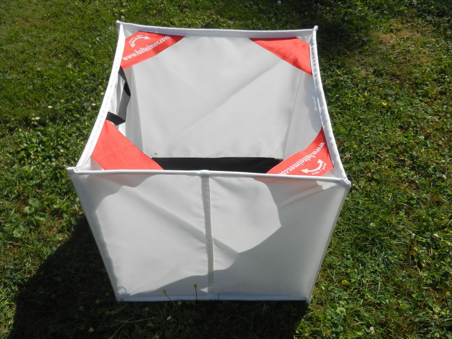 FALTEIMER-THROW LINE CUBE