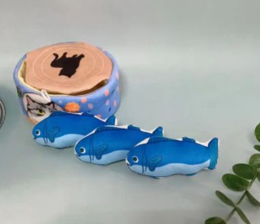 Moo - Fish Can Cat Toy
