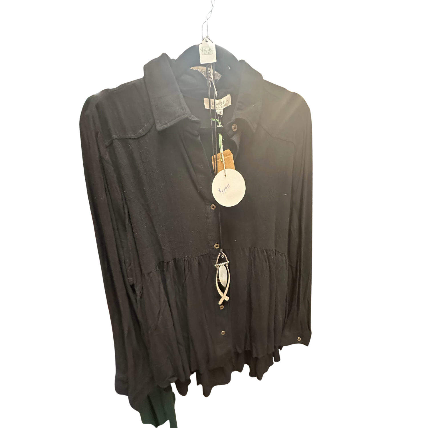 Umgee Ladies Black Long-Sleeve Flowy Blouse in Black.