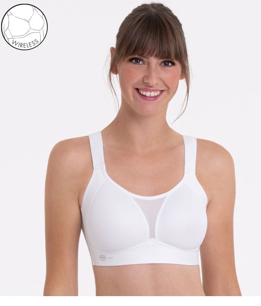 MOMENTUM MOULDED SPORTS BRA WHITE