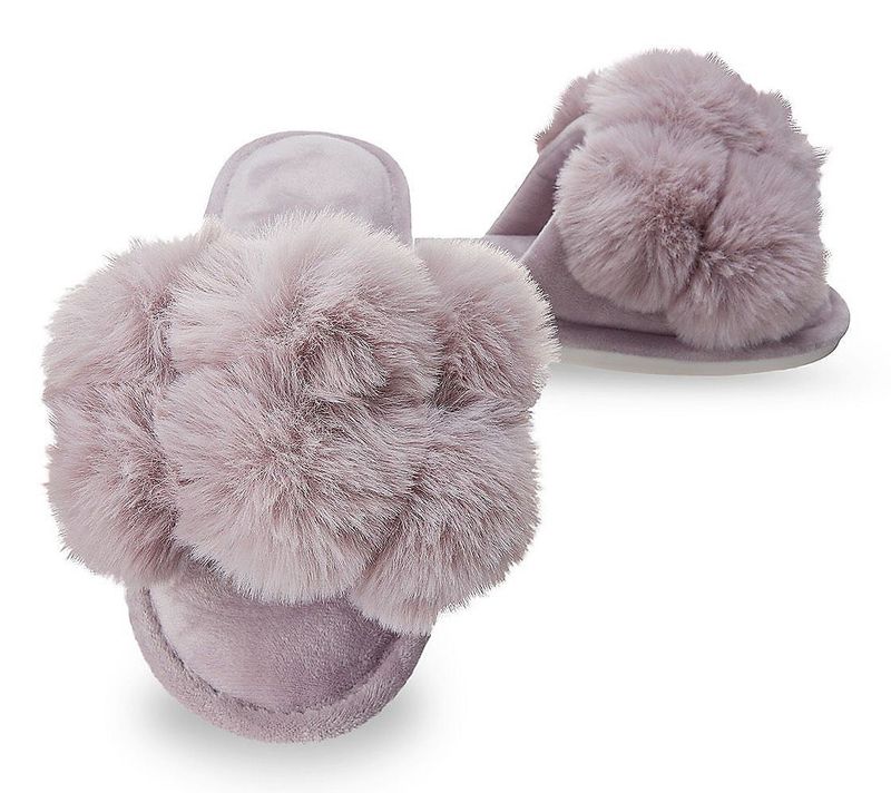 LUXE POMPOM PLUSH SLIPPER