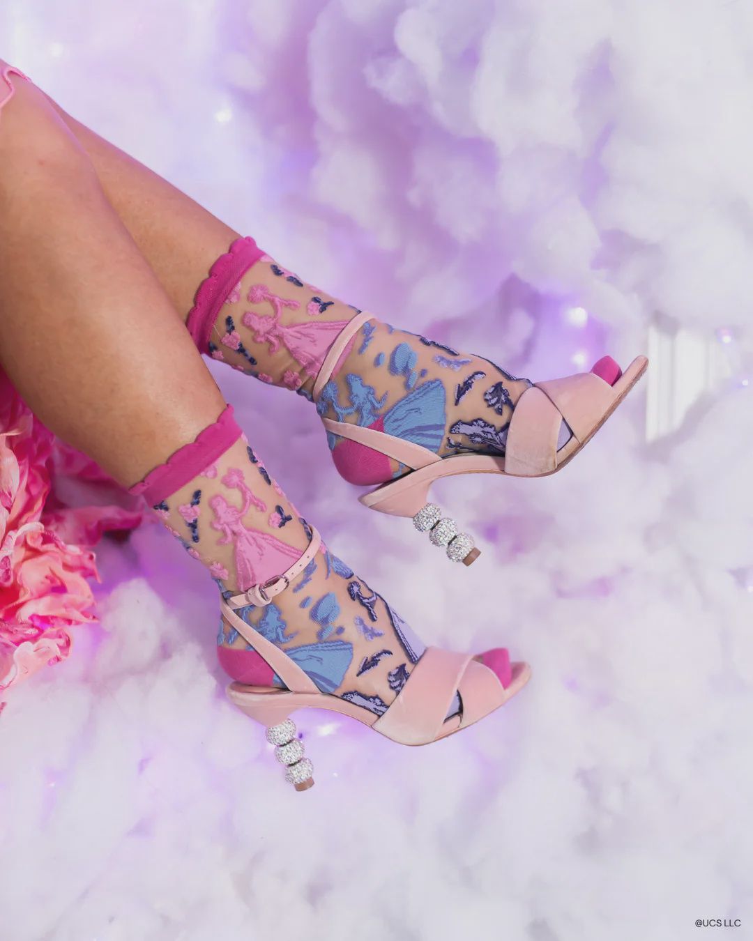 WICKED GLINDA SILHOUETTE RUFFLE SHEER CREW SOCK