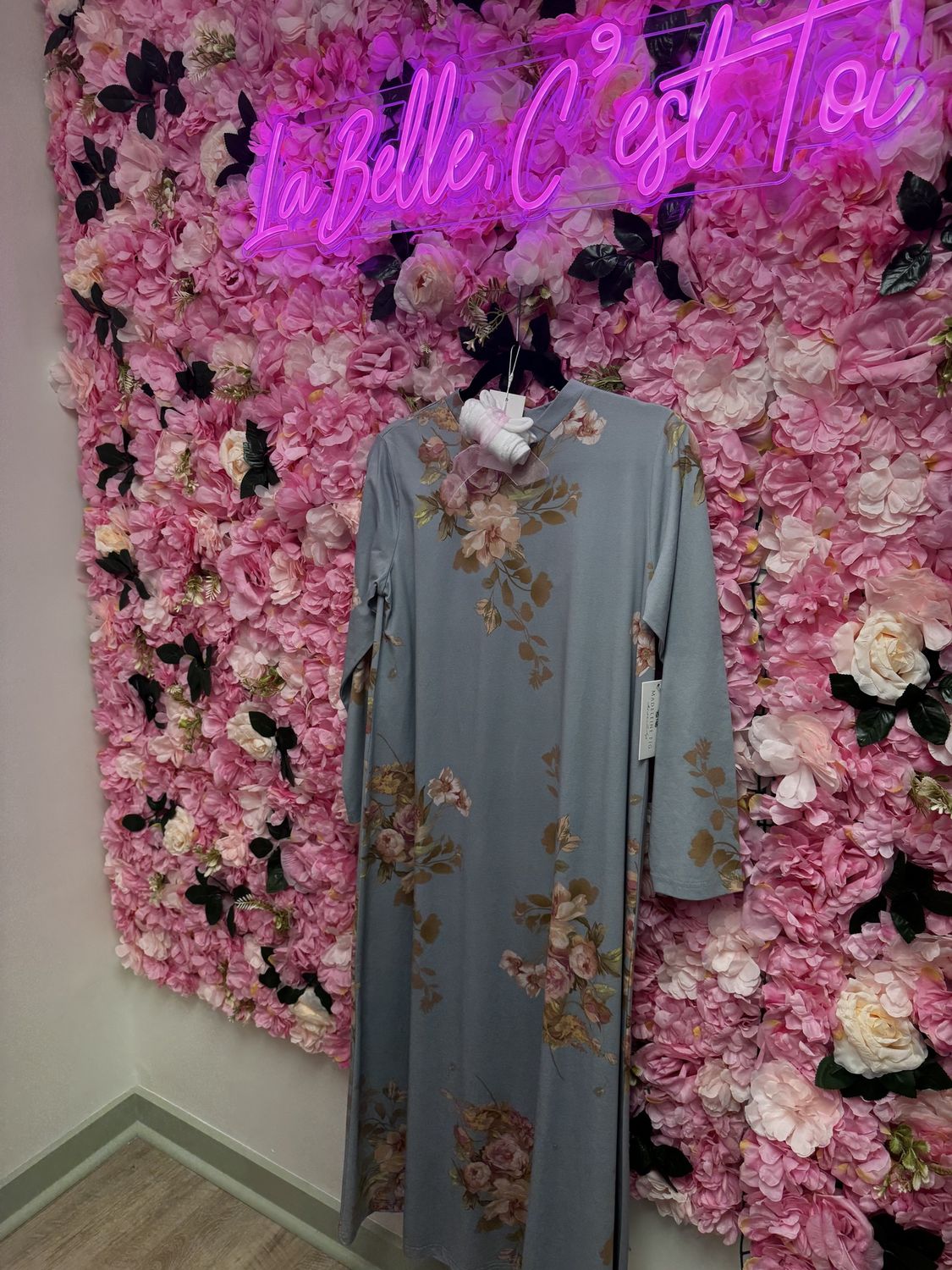 JOLIE LONG SLEEVE GOWN