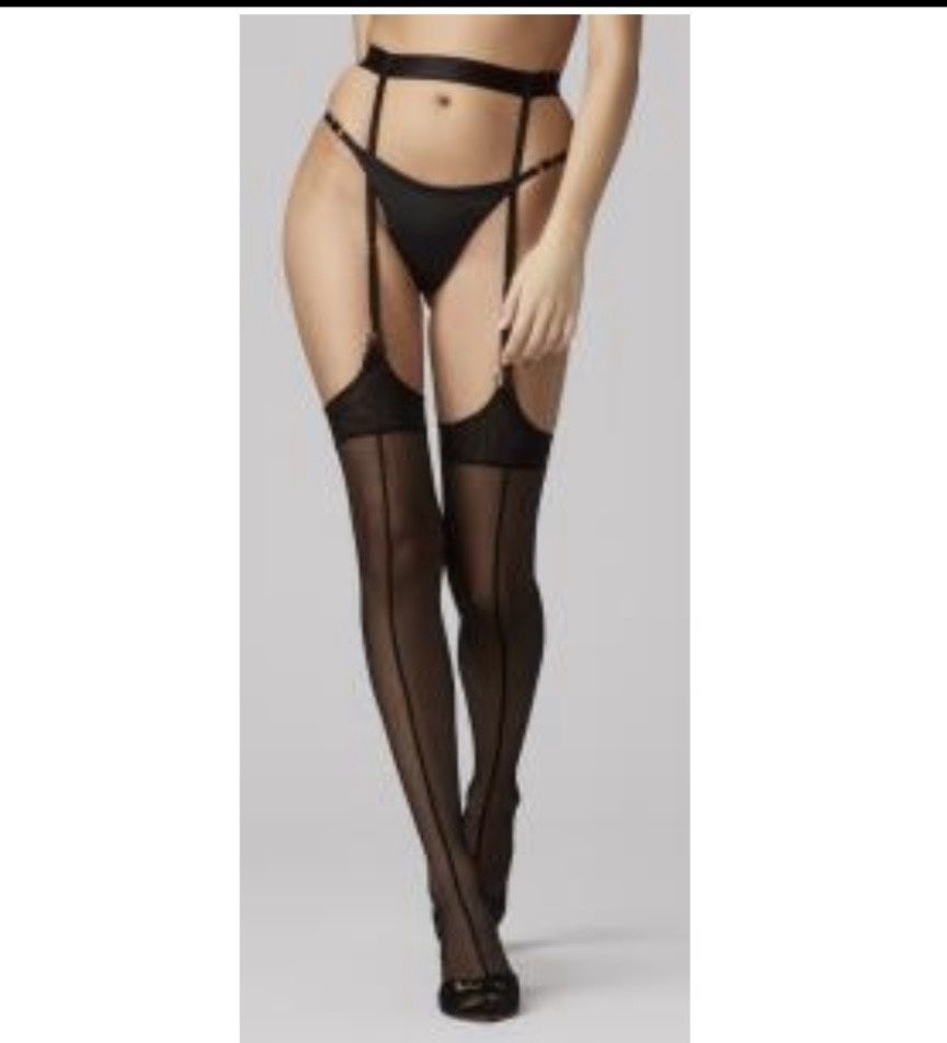 HOLD UP-MESH STOCKING