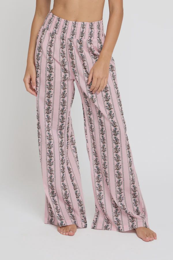 Nora Pant in A Moment In Time