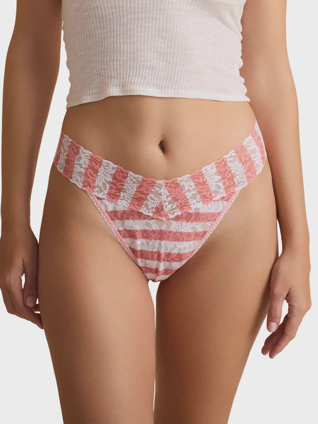 Printed Signature Lace® Low Rise Thong