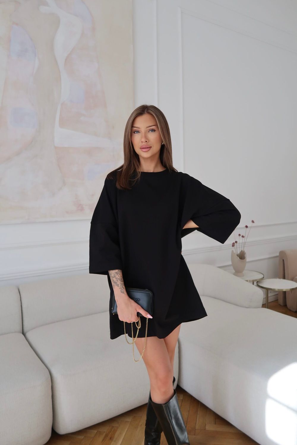 T-shirtowa sukienka Form-  czarna