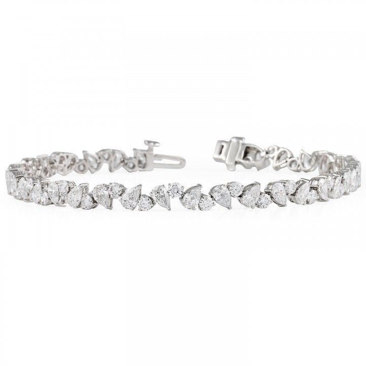 5.10 carat Alternating Angled Pear & Round Lab Diamond Tennis Bracelet