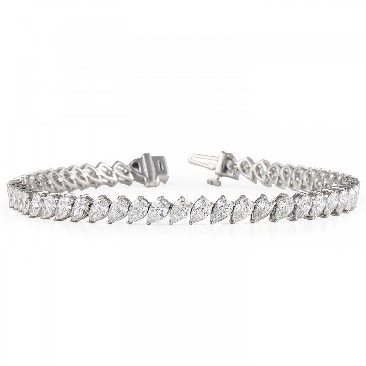 8.6 carat Slanted Pear Shape Lab Diamond Tennis Bracelet