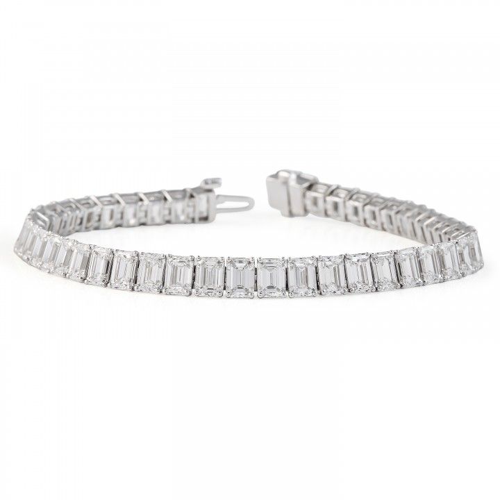 18.70 carat Emerald Cut Lab Diamond Tennis Bracelet