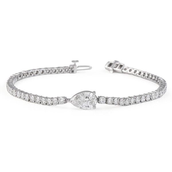 4.5 carat Lab Diamond Tennis Bracelet with Pear Shape Diamond